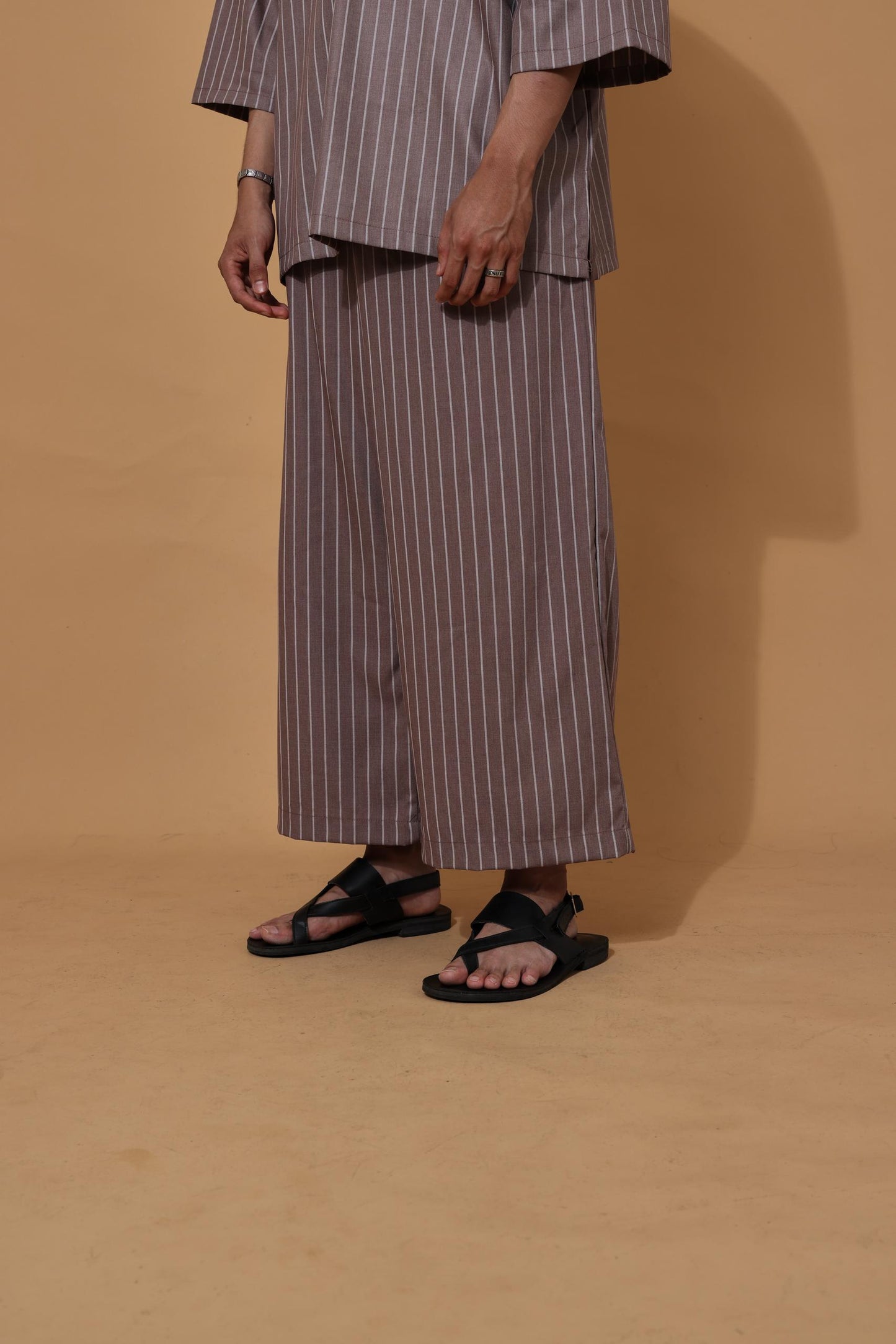 Tuah Brown Stripes